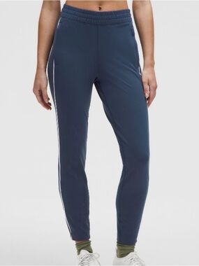 Lululemon Everlux Slim-Fit High-Rise Track Pant in Club Blue/White XXS 2 NWOT